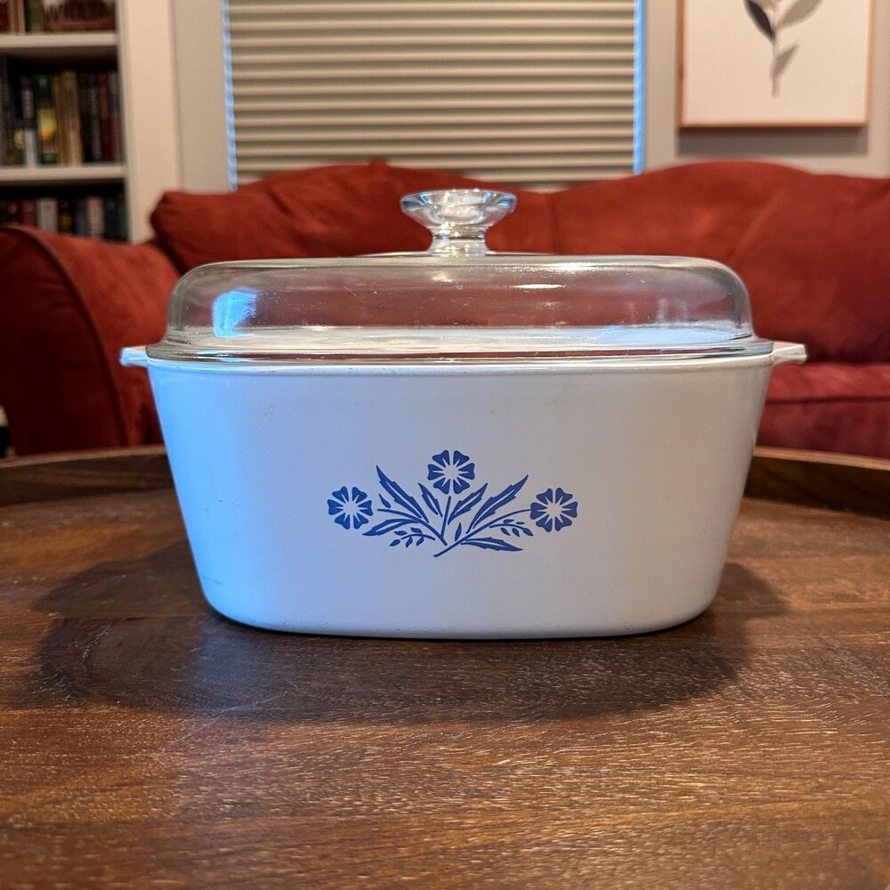 Vintage Corning Ware Blue Cornflower P-84-B 4 Qt Casserole Dish w/ Glass Lid USA